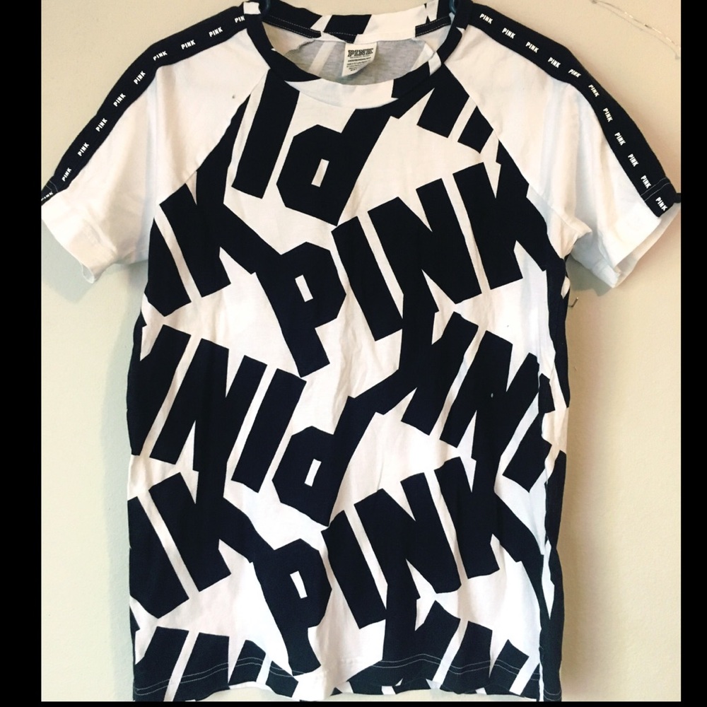 VS Pink Oversized Graphic T-Shirt